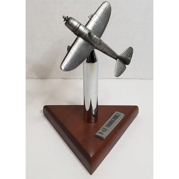 P-47 Thunderbolt Wood Base Pewter Steel Artillery Shell‎ Desktop Model - Picture 1 of 7